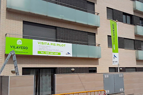 Valla publicitaria 8x3 standard