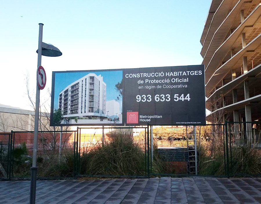 Valla publicitaria 8x3